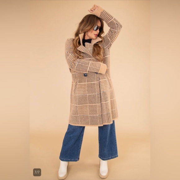 High Street Coat | Tribal - Picture 9 of 10